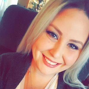 Meet your Posher, Christine